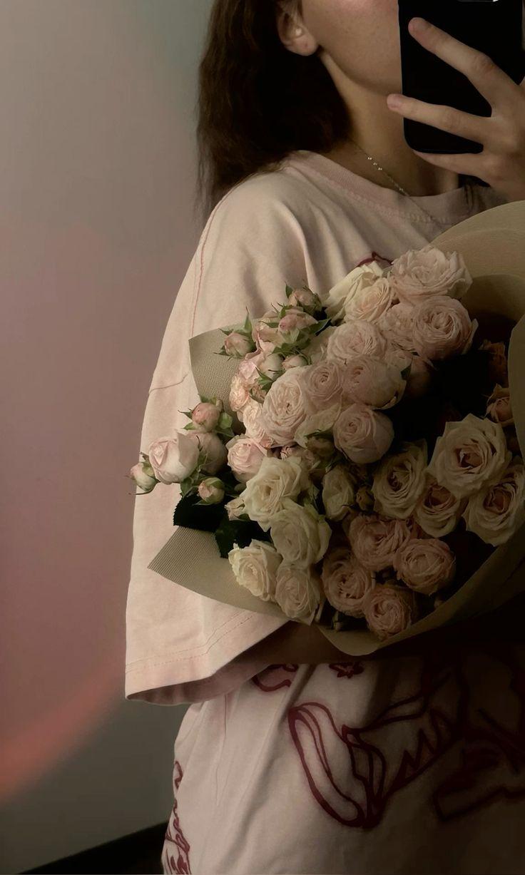 Corporate meeting room with carefully timed floral arrangements that maintain elegance throughout business hours